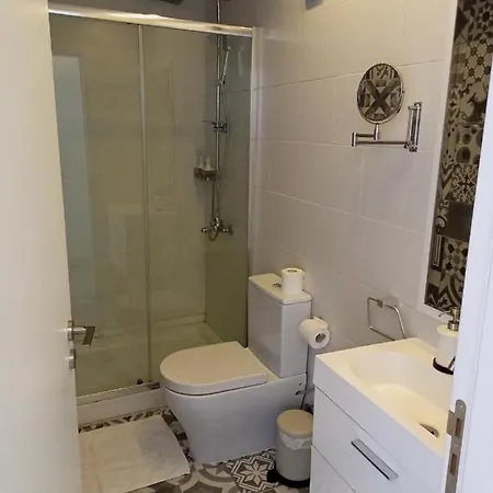 White 11 Aparthotel Larnaca