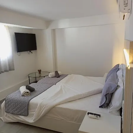 Aparthotel White 11