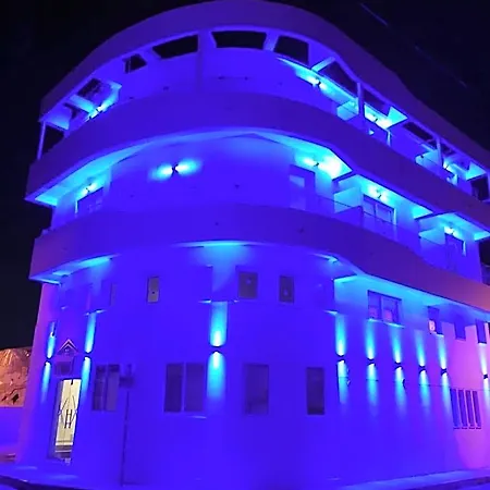 Apart Otel White 11 Larnaca