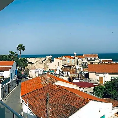White 11 Aparthotel Larnaca