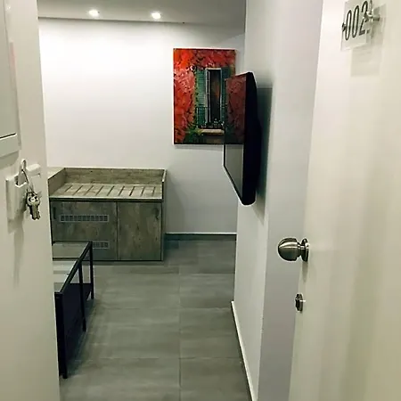 Apart Otel White 11 Larnaca