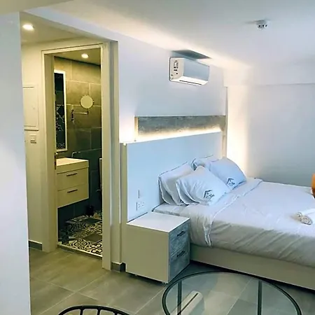 Apart Otel White 11 Larnaca