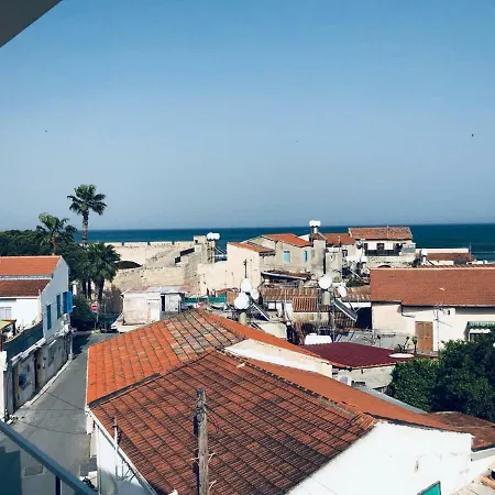 White 11 Апарт-отель