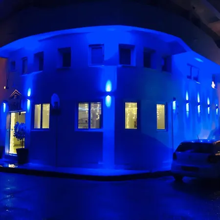 White 11 شقة فندقية لارنكا