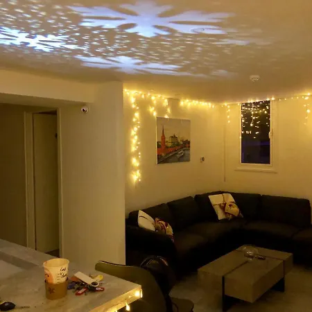 White 11 4* לרנקה