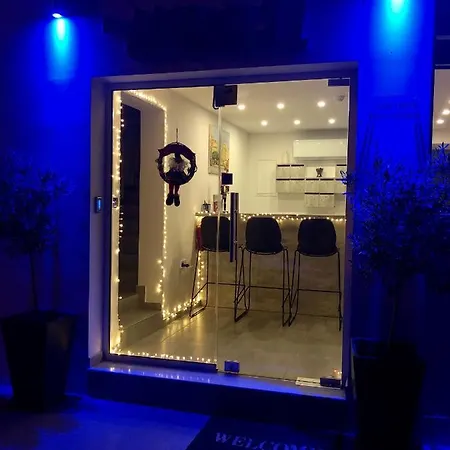 White 11 Aparthotel Larnaca