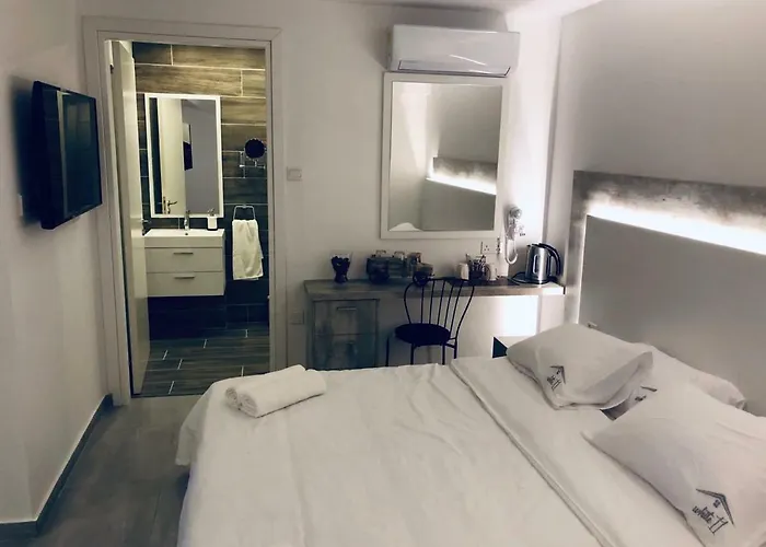 Apart-hotel White 11 4*