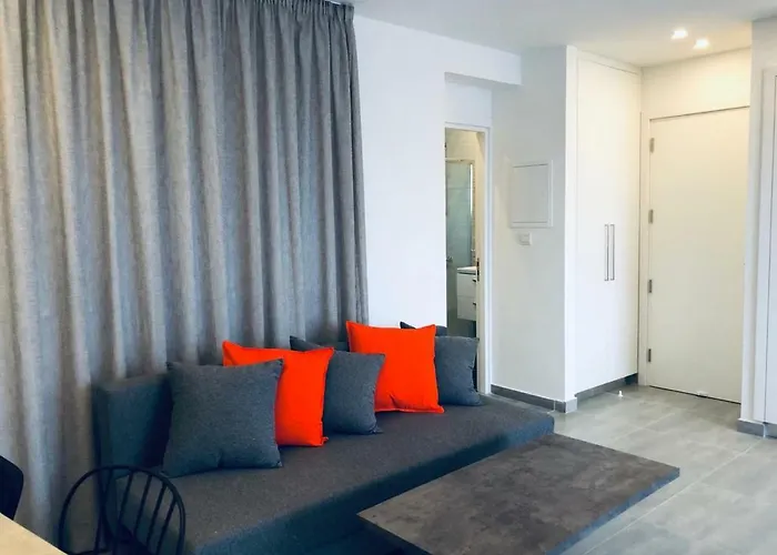 White 11 Apart-hotel Larnaca