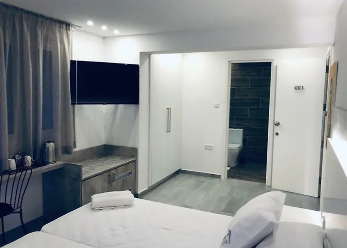 Apart-hotel White 11