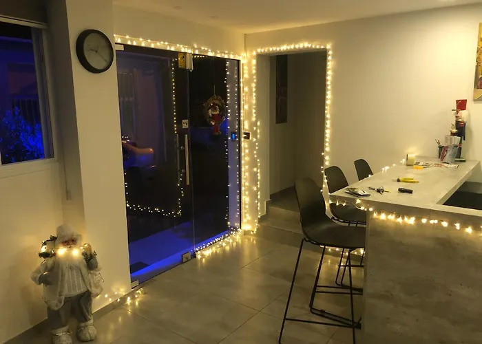 Apart-hotel White 11