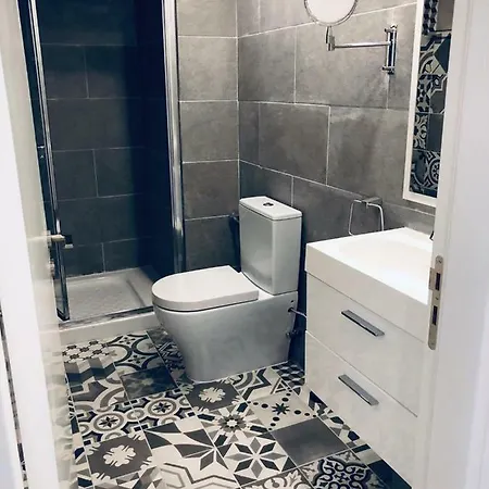 公寓式酒店 White 11 4*